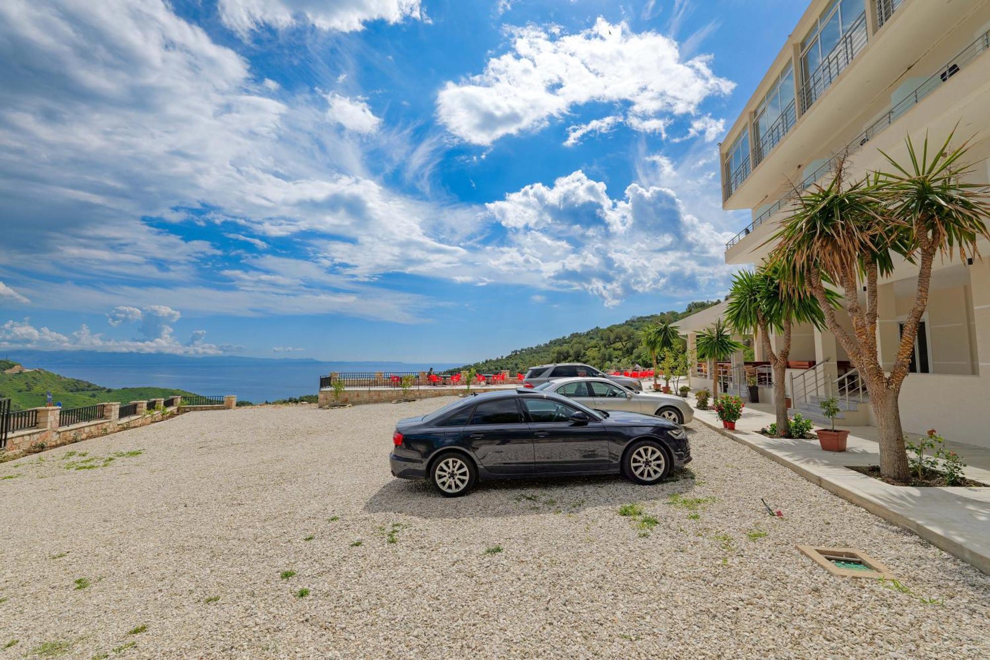 Seaview Bunec Hotel Piqeras